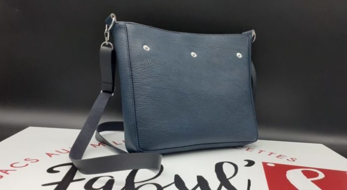 pochette femme marine