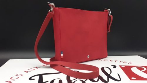 pochette rouge à rabat