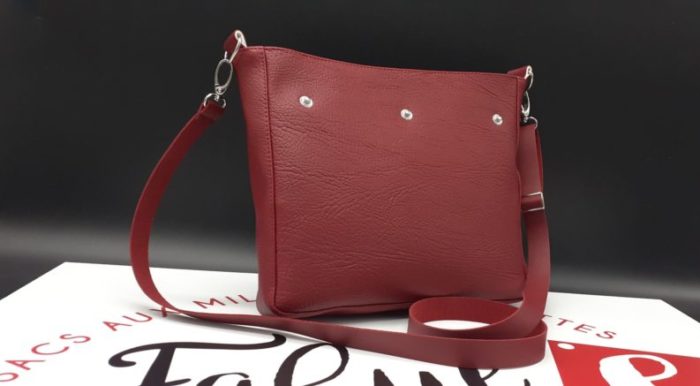 pochette femme carmin