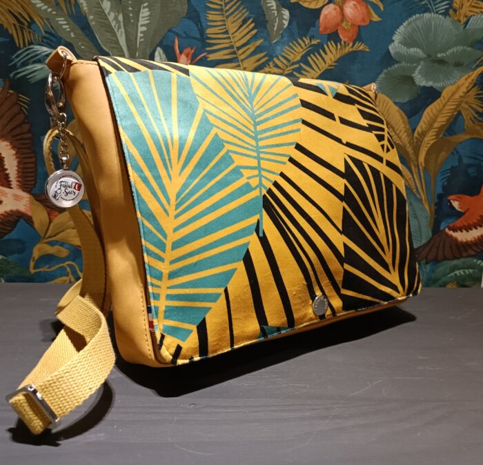 besace jaune et bleu