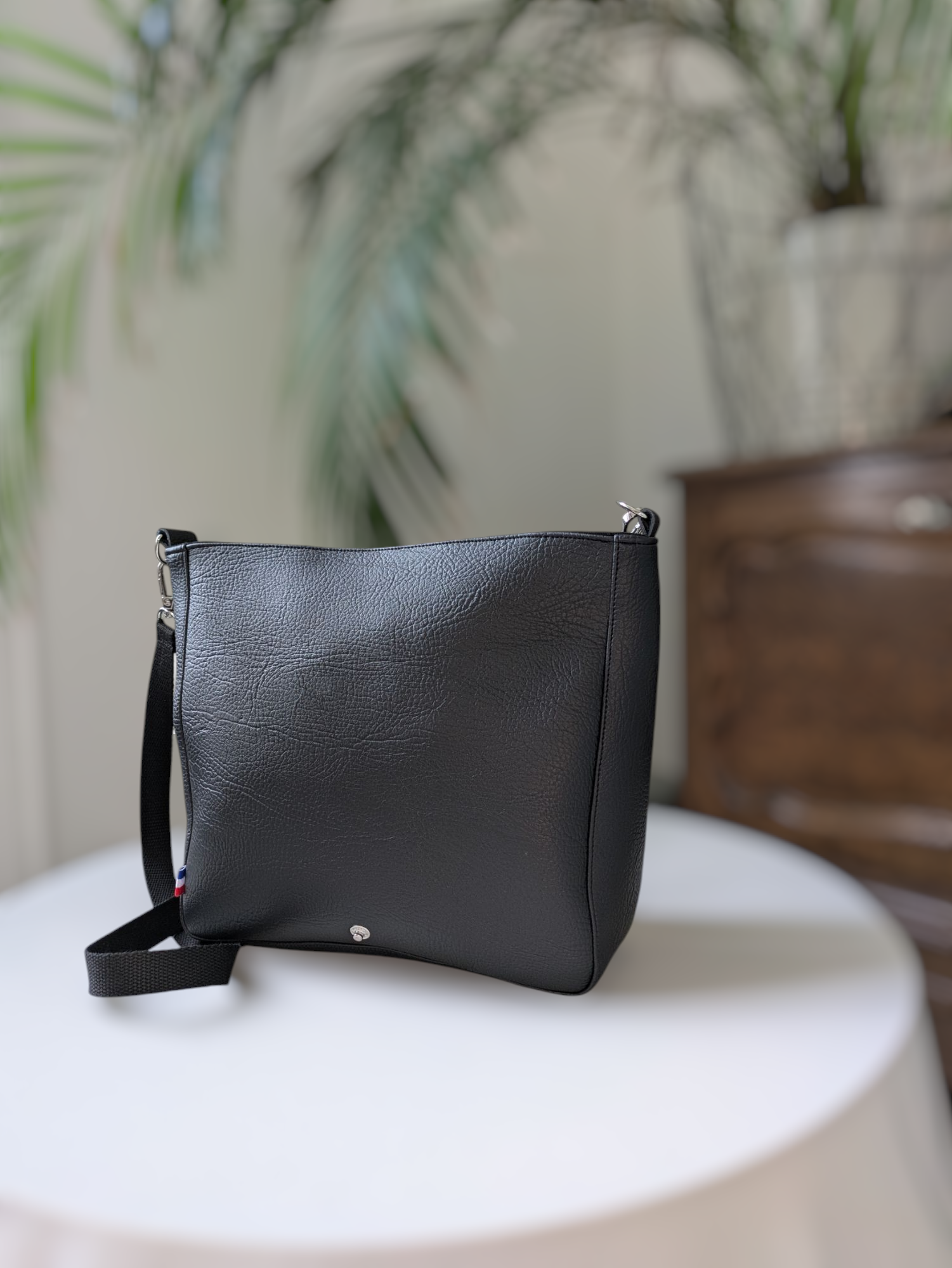 Sac besace à rabat Anne noir