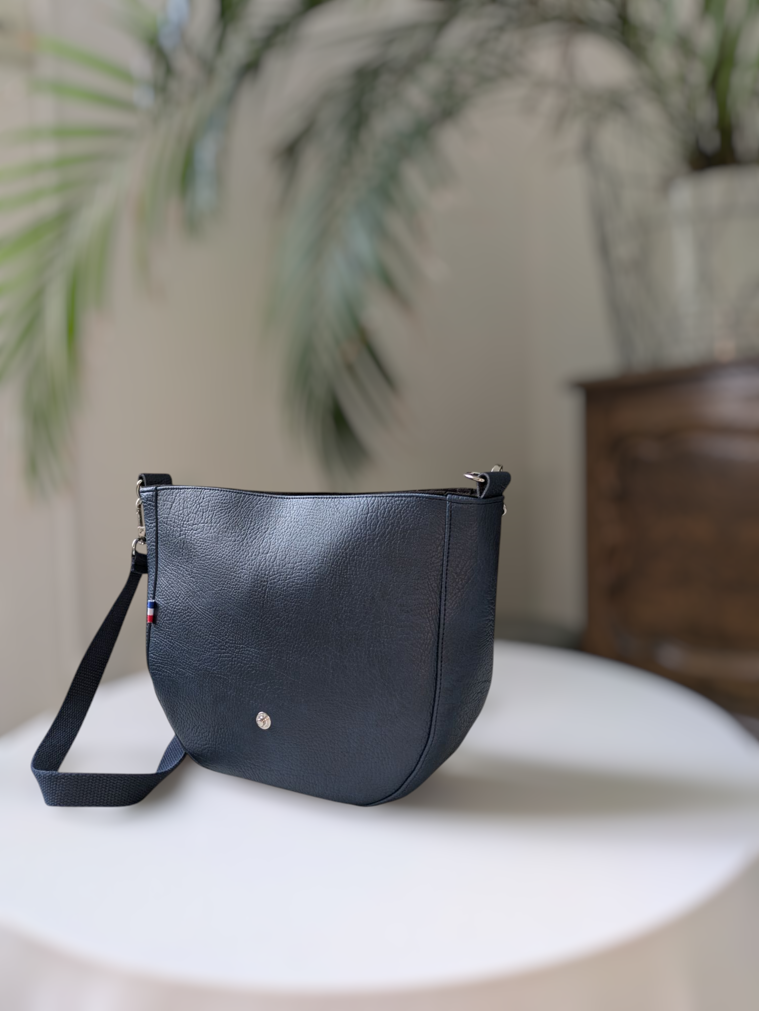 Sac mini besace Céline bleu marine