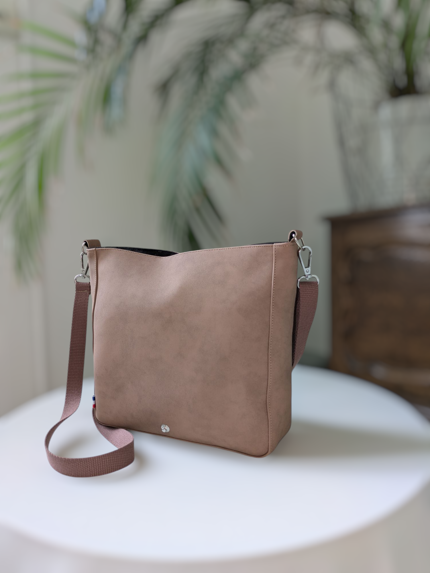 Sac besace à rabat Anne taupe