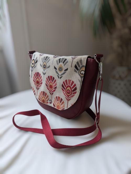 Sac besace a rabat interchangeable pour avoir son propre style. fabriqué en France a Saint Brieuc bretagne.